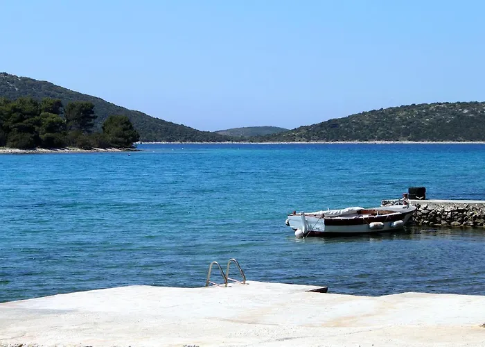 Appartement By The Sea Brgulje, Molat - 6250