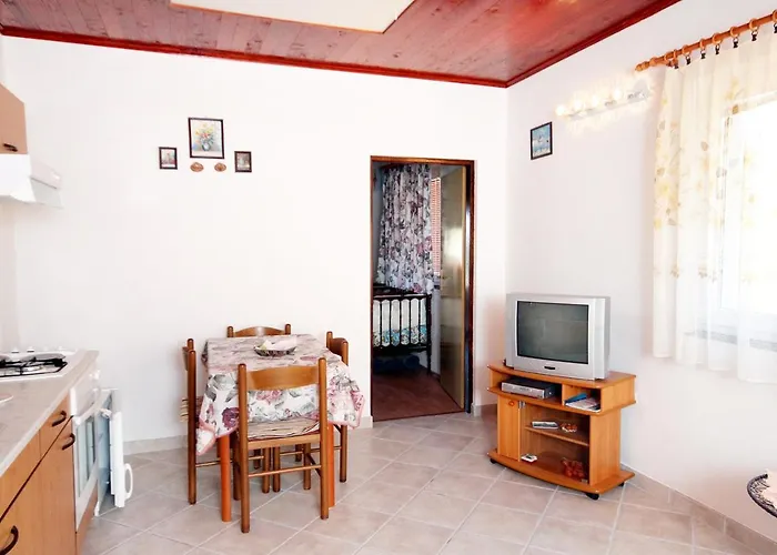 Appartement By The Sea Brgulje, Molat - 6250